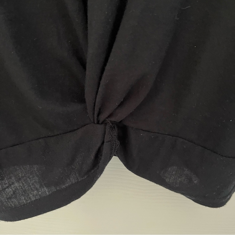 Pro Player Sleeveless Black Tee with Twist - Picture 4 of 5
